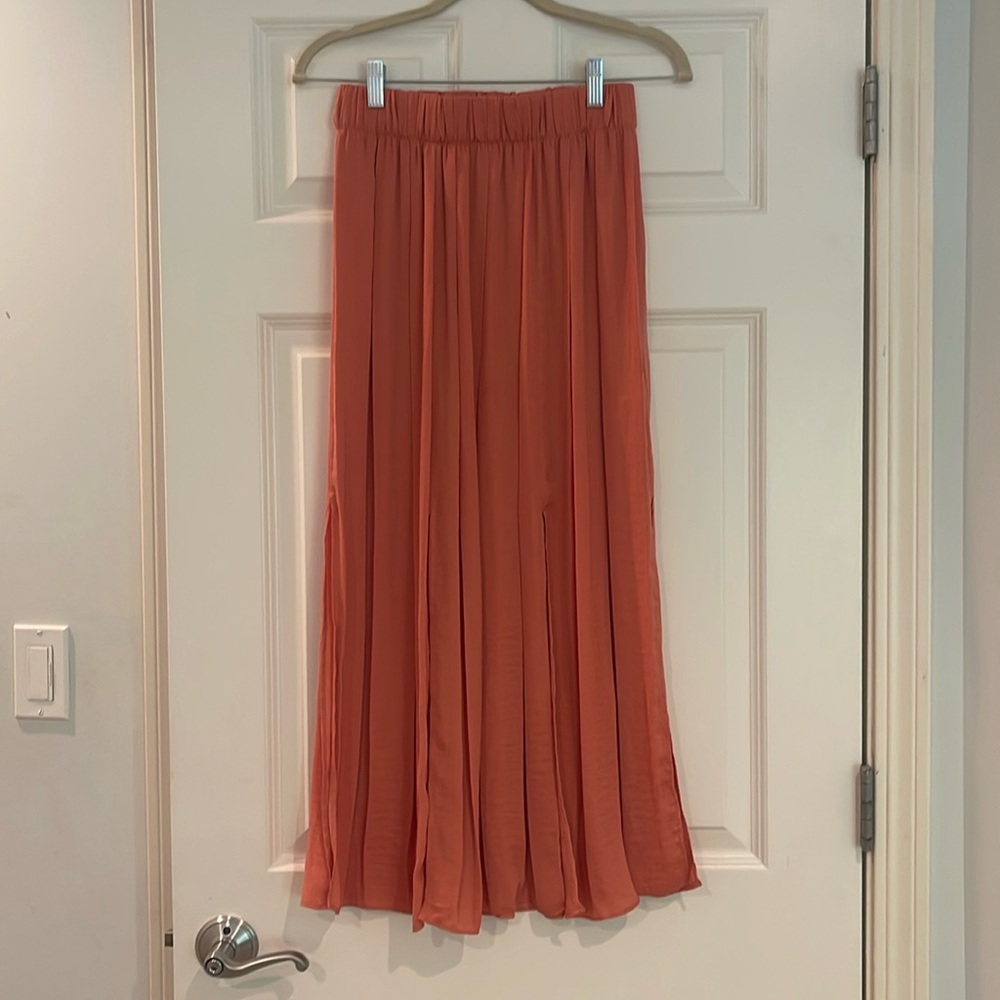 Topshop - Midi Skirt Size: 4